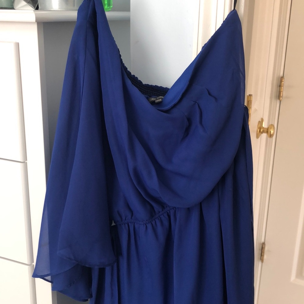 Dress - Picture 4 of 5